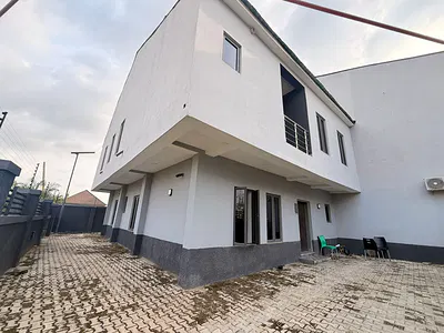 Brand New 4 Bedroom Spacious Terrace Duplex, Corner Piece