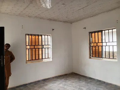 Spacious Self Contain Within a Fenced Compound