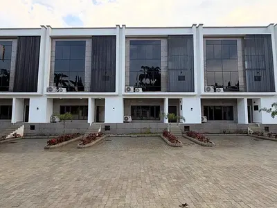 3 Bedroom Duplex with 2 Rooms BQ