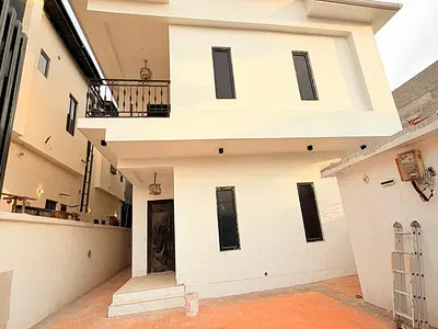 Newly Built 4 Bedroom Fully Detached Duplex with a Room BQ