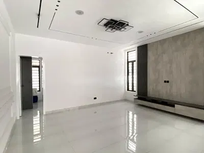 Nicely Built Luxury 4 Bed Semi Detached Duplex with BQ
