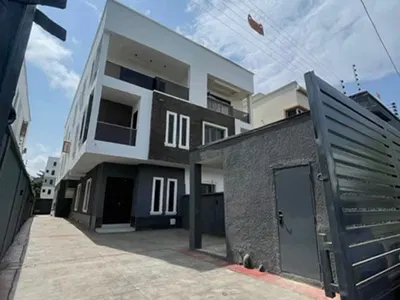 5 Bedroom Duplex (Waterview)