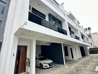 4 Bedroom Terraced Duplex
