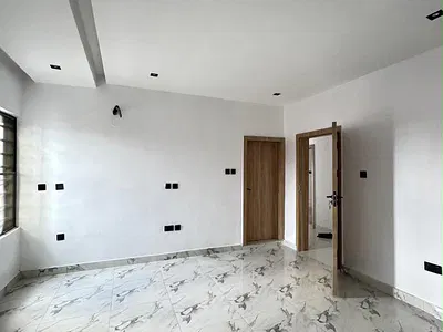 Newly Built 3 Bedroom Flat in a Prime Area