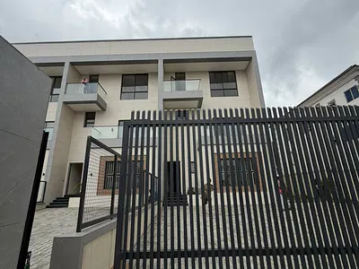 Luxurious 5 Bedroom Gated Terrace Duplex, BQ, Great Serenity