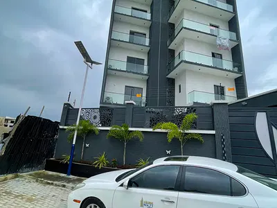 Super Luxury 1 Bedroom Apartment with Elevator, Gym, Pool and More