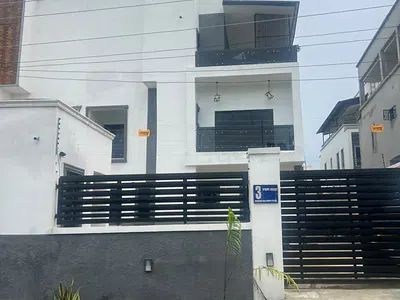 4 Bedroom Duplex with BQ