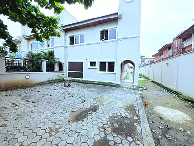 Well Maintained 3 Bedroom Semi-Detached House