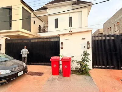 Newly Built 4 Bedroom Fully Detached Duplex with a Room BQ