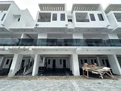 Amazing & Fully Serviced Three (3) Bedroom Maisonette with 2 BQ