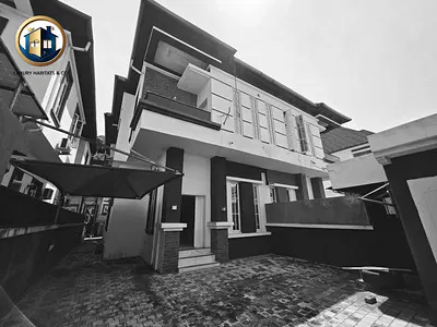 4 Bedroom Semi-Detached Duplex with BQ
