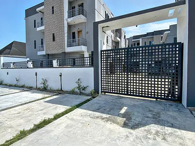 Luxury 3 Bedroom Apartment