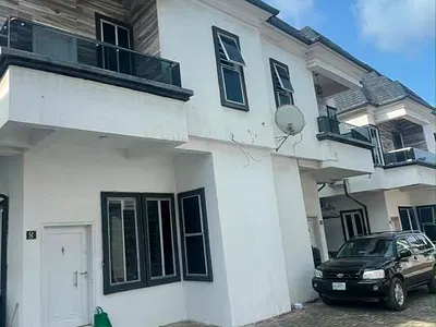 Well Maintained 4 Bedroom Semidetached Duplex for Rent