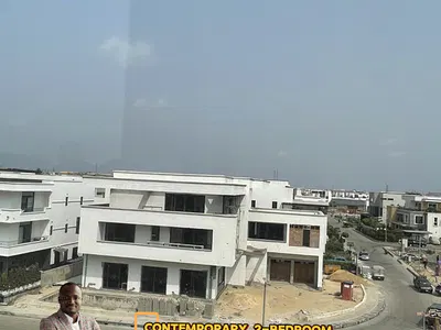 A Super Luxury, Contemporary 2 Bedroom Apartment with a BQ