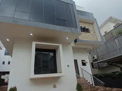 Exquisitely Finished & Built 5 Bedroom Fully Detached Duplex with BQ