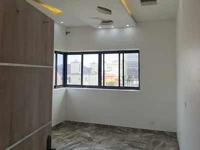 Luxury 3-Bedroom Flat with Excellent Facility