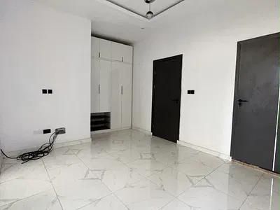 Spectacular 4 Bedroom Semi Duplex