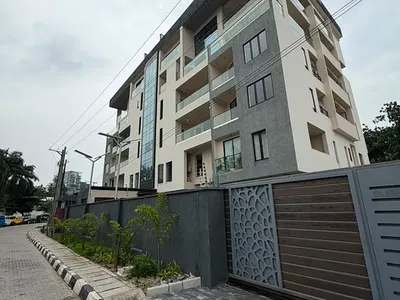 5bedrooms Penthouse with 2rooms BQ