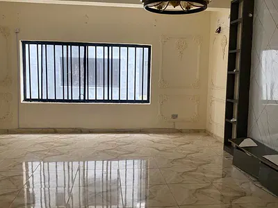 Spacious 3-Bedroom Maisonette with BQ