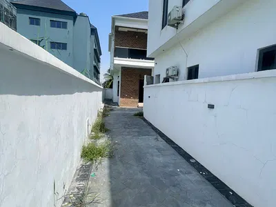 Premium 5-Bedroom Fully Detached Duplex with Boys' Quarters