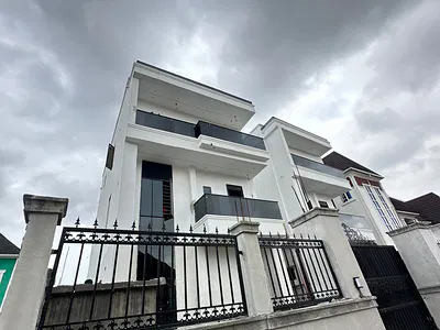 Luxury Built 4 Bedroom Duplex with a Room Boys Quarter
