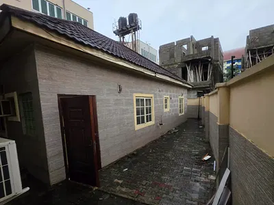Very Decent 2 Bedroom Bungallow House in GRA Ikeja