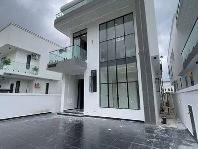 Luxury 5bedroom Fully Detached Duplex
