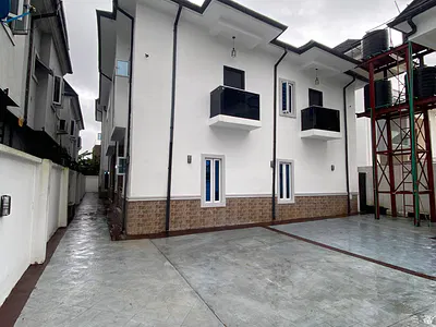 Brand New and Exquisite 2-Bedroom Duplex
