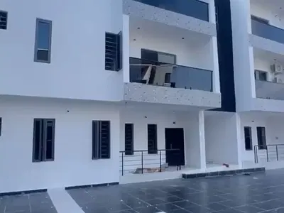Outstanding Luxury 2 Bed Apartment with Spacious Living Rooms