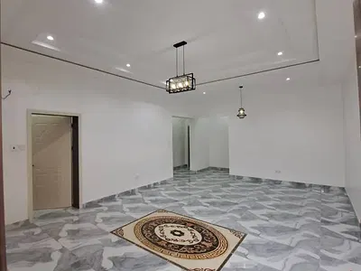 Well Finished 3 Bedroom Flat