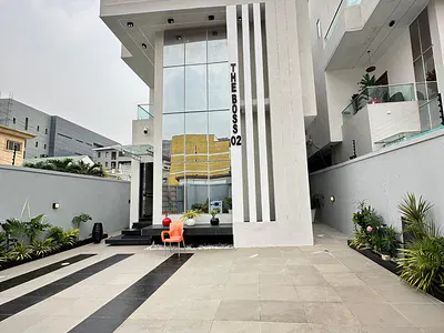 For Sale: Outstanding Spacious Luxury 5 Bedroom Fully Detached Duplex