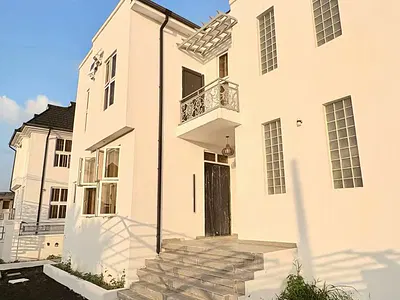 4 Bedroom Duplex + BQ