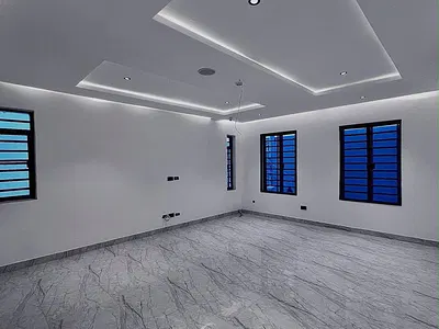 4 Bedroom Terrace Home with Inverter & Battery