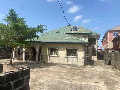 Lovely 6 Bedroom Detached Duplex