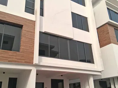 4-Bedroom Terrace House + BQ Parking for 4 Cars