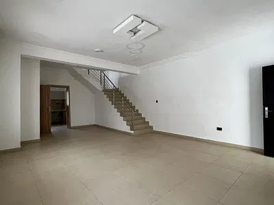2 Bedrooms Terrace Duplex