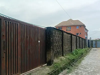 A Corner Piece Land with Raft Foundation and a Bungalow