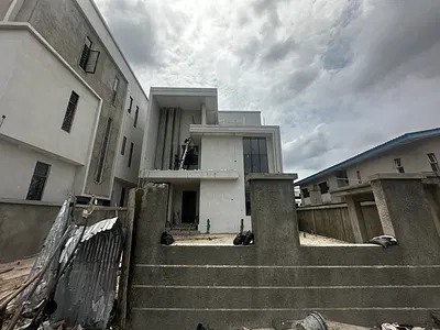 Tastefully Finished 6-Bedroom Fully Detached Duplex with Pool & CCTV