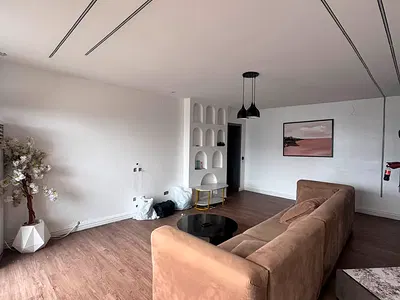 Unfurnished 2 Bedrooms Apartment