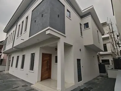 This Is a 3 Bedroom Semi Detached Duplex with All Rooms Ensuite