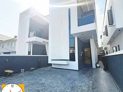 Amazing 5bedroom Fully Detached Duplex with BQ and Swimming Pool in a