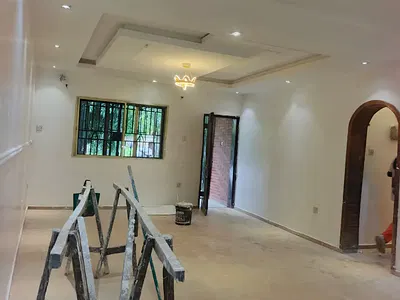 Nicely Renovated 4 Bedroom Flat Apartment