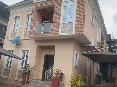 A Luxurious Standard 4 Bedroom Duplex