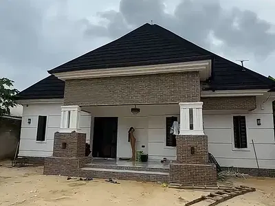 Beautiful Furnished 4 Bedroom Detached Bungalow