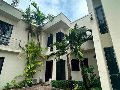 Newly Renovated 4 Bedroom Terrace with a Room BQ