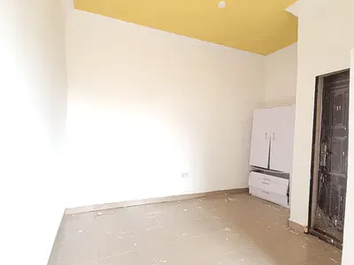 Spacious Fine One Room Self Contained Downstairs