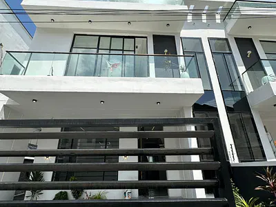 Excellent 4 Bedroom Semi Detached Duplex with a BQ