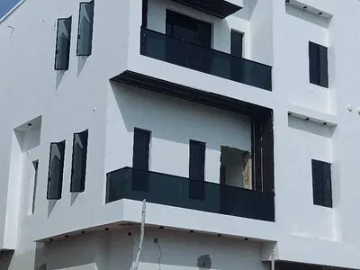 5 Bedroom Semi Detached Duplex with All Rooms Ensuit