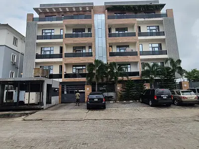 Fully Furnished 2 Bedroom Apartment in Lekki Right
