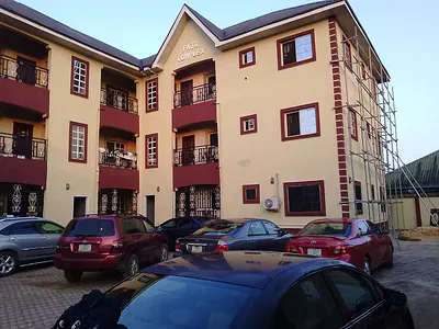 Renovated 2 Bedroom Flat S Now Availbe